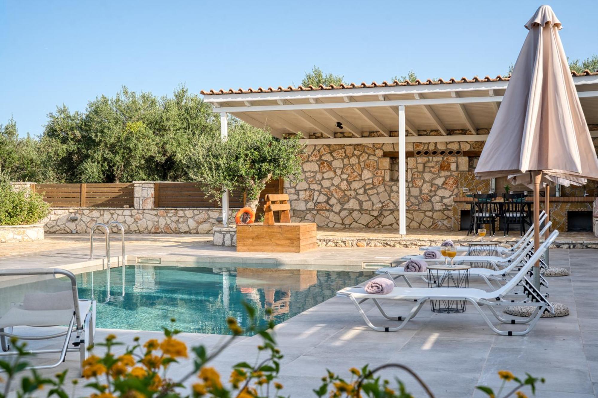 Astarte Villas - Astra Private Villas With Pool Vasilikí Zewnętrze zdjęcie
